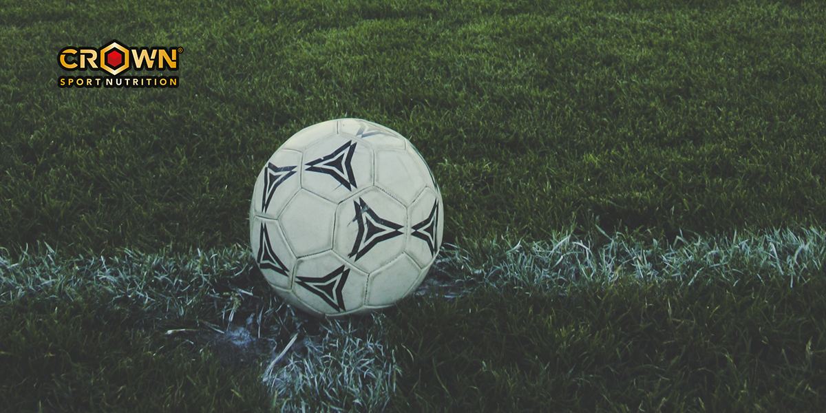 IM FUSSBALL VERWENDETE ERGÄNZUNGSMITTEL